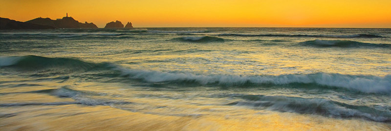 Playa de Osmo / vista de la ría con bateas