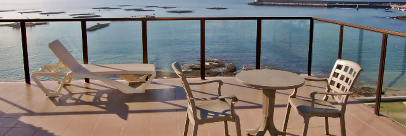 Playa de Osmo /vistas al mar desde la terraza