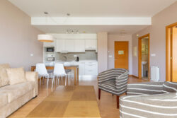 Apartamento 208.